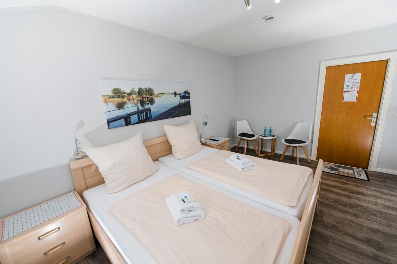 Zum Alten Faehrhaus - Bed & Breakfast Wrohm Esterno foto