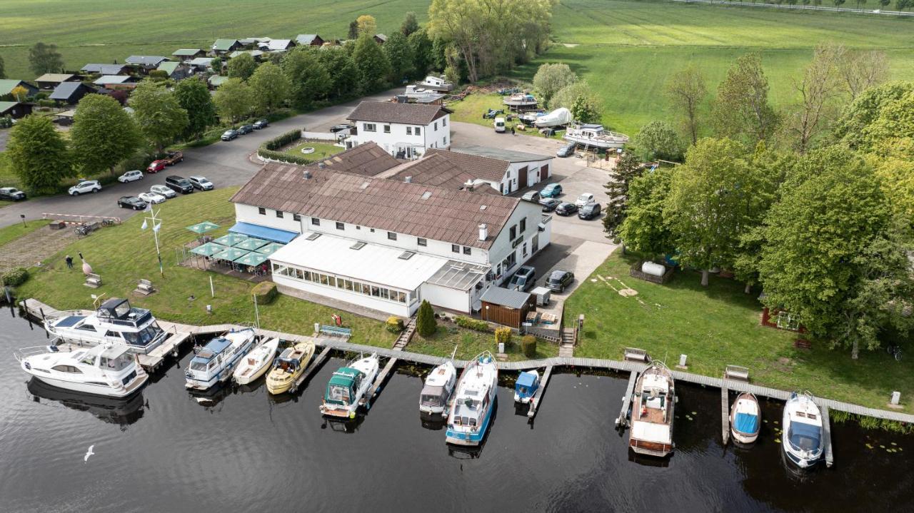 Zum Alten Faehrhaus - Bed & Breakfast Wrohm Esterno foto