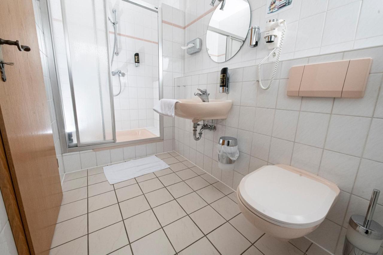 Zum Alten Faehrhaus - Bed & Breakfast Wrohm Esterno foto