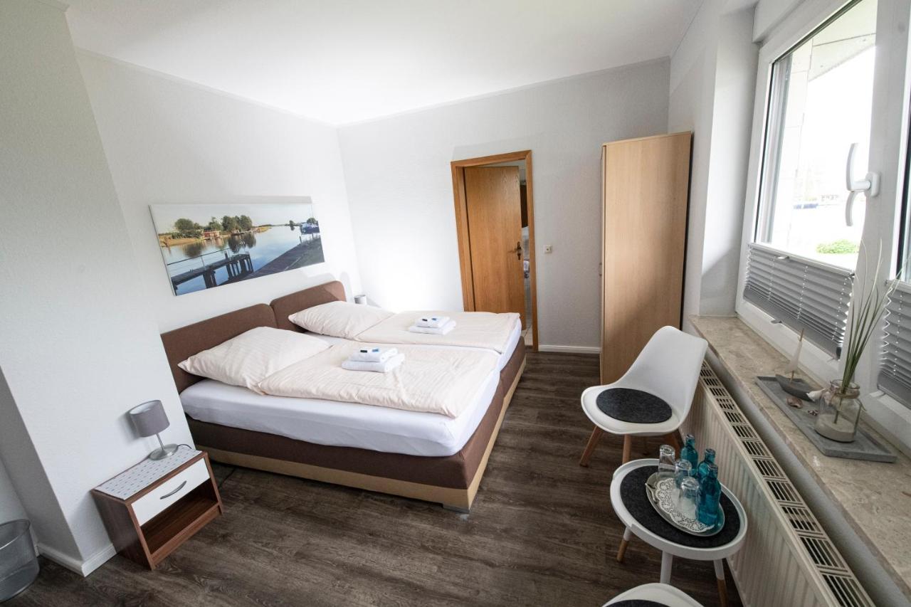 Zum Alten Faehrhaus - Bed & Breakfast Wrohm Esterno foto
