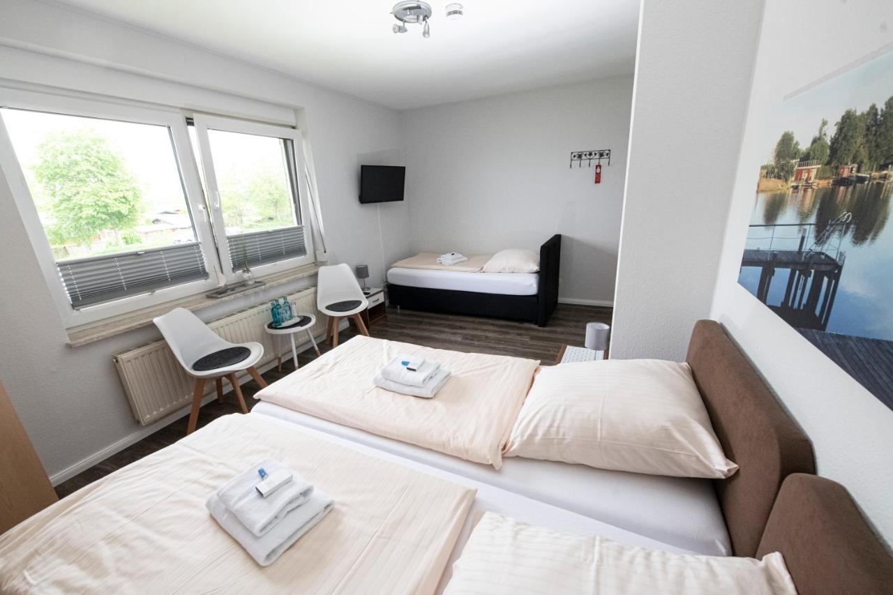 Zum Alten Faehrhaus - Bed & Breakfast Wrohm Esterno foto