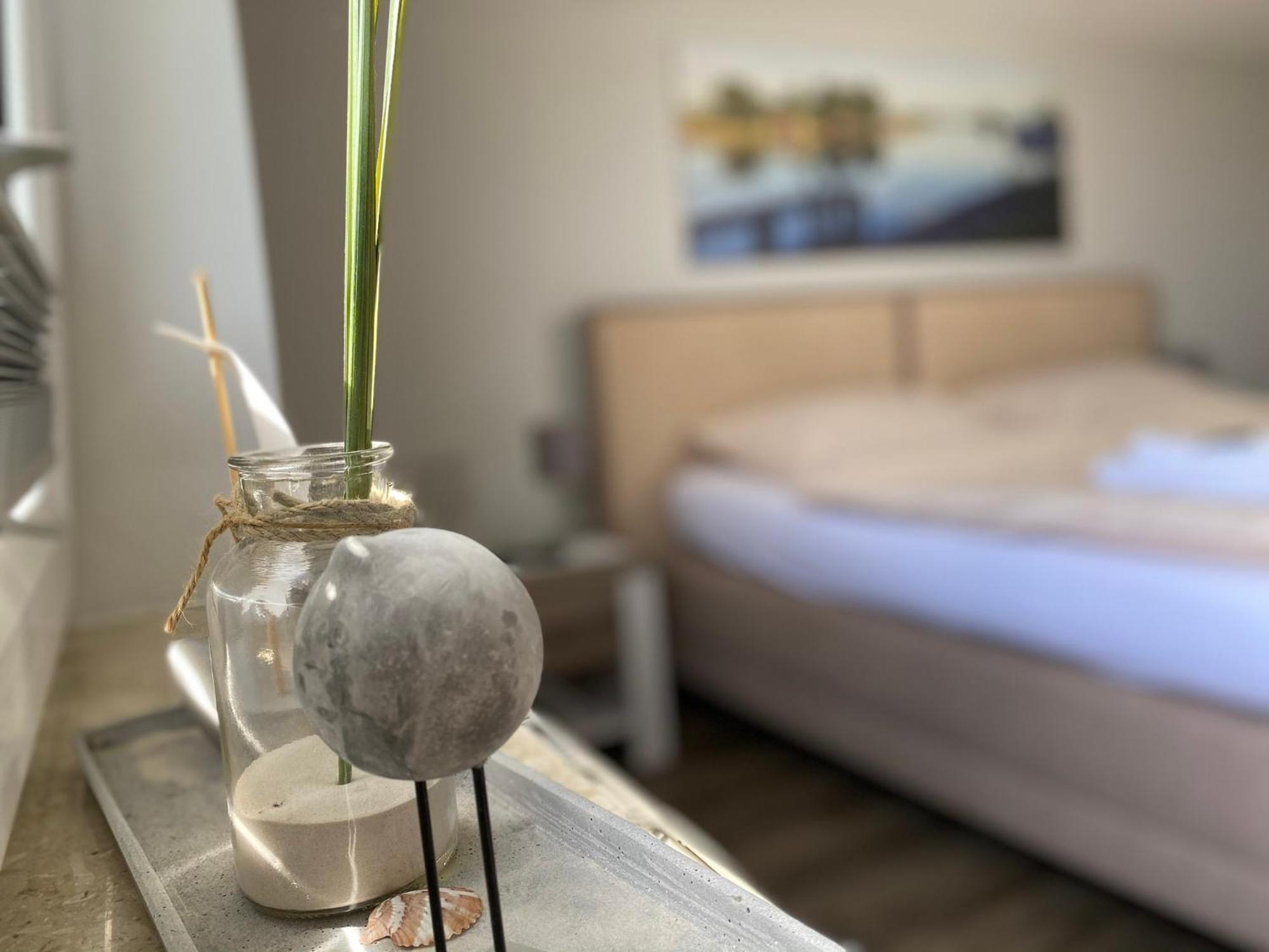 Zum Alten Faehrhaus - Bed & Breakfast Wrohm Esterno foto